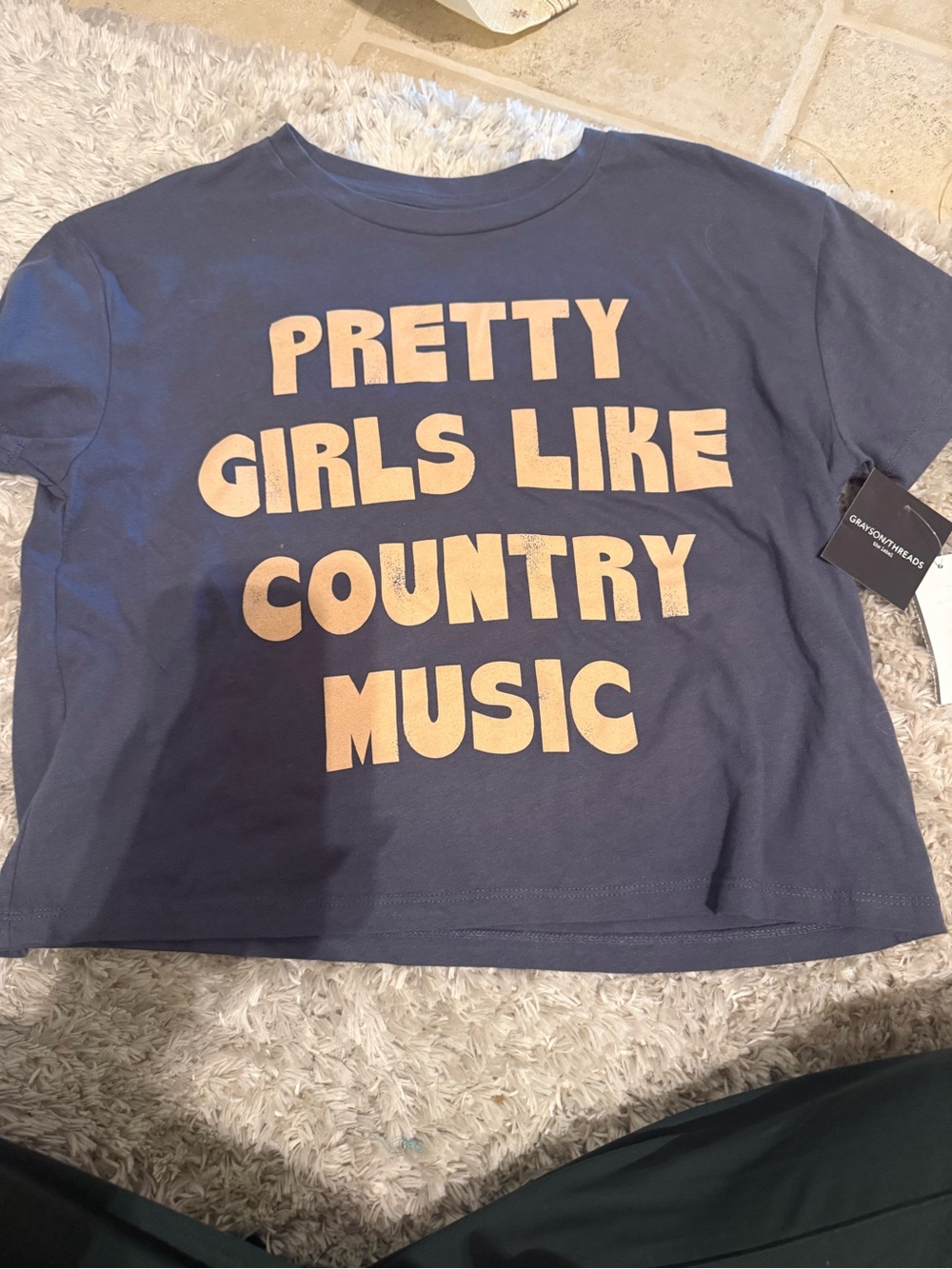 Women's Cropped Navy Graphic Tee - "Pretty Girls Like Country Music"